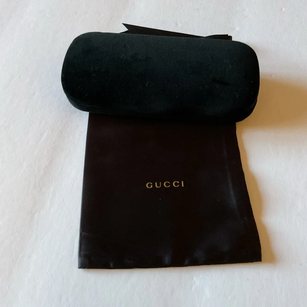 GUCCI BLACK VELVET COVERED SUNGLASSES CASE BLUE LINED GUCCI DRAWSTRING POUCH